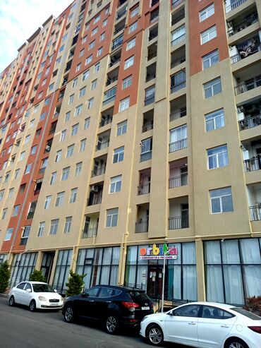planet: 8-ci kilometr, 3 otaqlı, 92 kv. m, m. Qara Qarayev