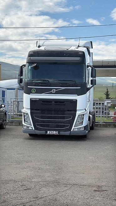 Транспорт: Тягач, Volvo, 2016 г., Без прицепа — 1