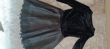 вечерние платья черное: Вечернее платье, Пышное, Средняя модель, Атлас, С рукавами, M (EU 38)