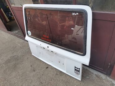 Auto delovi: Vrata gepeka Lada 2104 Karavan kompletna bela sa staklom. Očuvana — 5