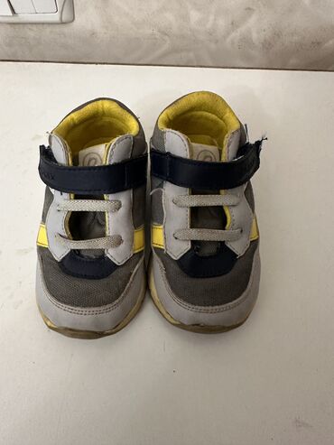 обувь для малышей: Для малышей обувь от фирмы Pappix. 20размер. Отдам всего за 400сом