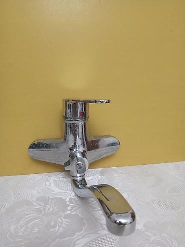 isti su kranti: Tək qollu divar tipli qarışdırıcı kran - Material: xrom örtüklü — 2