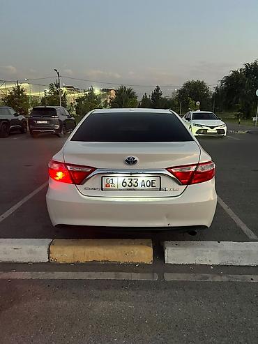 ev: Toyota Camry: 2016 г., Гибрид, Седан — 4