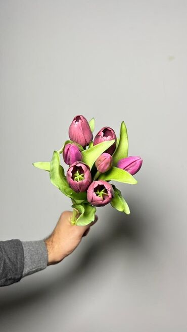 Süni güllər: Məhsul: Tülpan gulleri - Rənglər: Şaftalı-narıncı və ağ tonlarda — 9