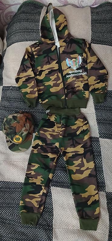 dest geyimler: Uşaq üçün kamuflyaj dəsti - 3 parça: kapüşonlu fermuarlı jaket — 1