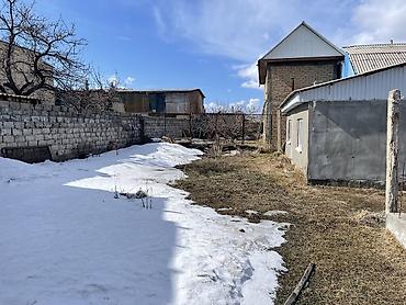 Продажа коттеджей и домов: Срочно продаю дом в Караколе Хоз постройка имеется На участке at lalafo.kg — 11 Продажа коттеджей и домов: Срочно продаю дом в Караколе Хоз постройка имеется На участке — 11