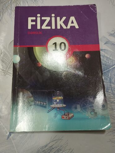 Kitablar, jurnallar, CD, DVD: 10cu sinif fizika, azərbaycan tarixi ədəbiyyat riyaziyyat