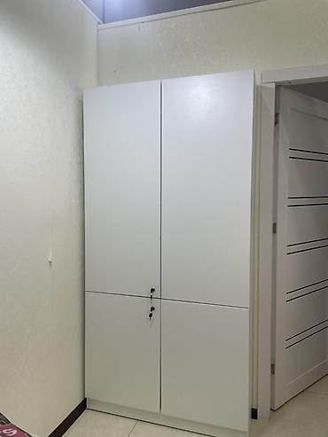 Ağ rəngli çoxfunksiyalı dolab - Minimalist düz ön panellər, 4 qapılı