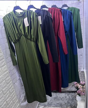 Haljine: M, L, S (EU 36), Dugih rukava — 2