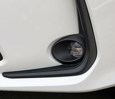 Toyota: Toyota Corolla: 1.8 l | 2024 il Sedan — 6