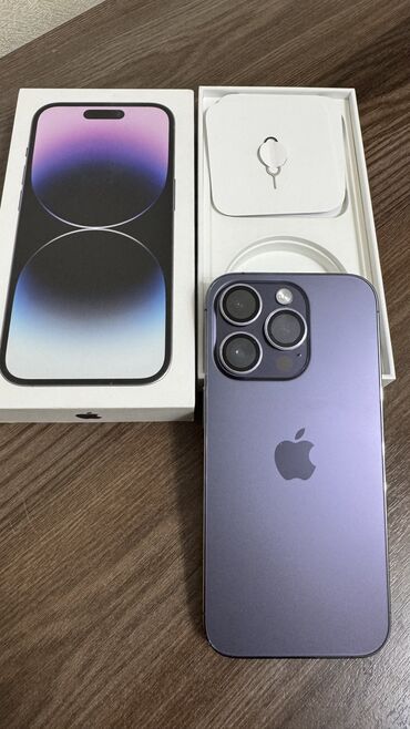 Apple iPhone: IPhone 14 Pro, Б/у, 256 ГБ, Deep Purple, Коробка, 88 %