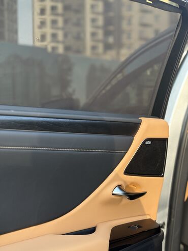 Lexus: Lexus ES: 2023 г., 2.5 л, Вариатор, Гибрид, Седан — 17