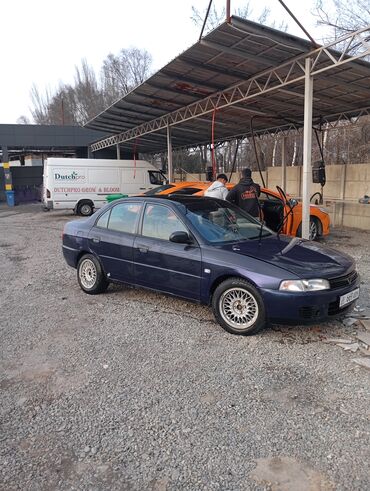 Mitsubishi: Mitsubishi Lancer: 1996 г., 1.5 л, Механика, Бензин, Седан