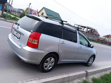 Toyota: Toyota WISH: 2004 г., Автомат, Бензин, Минивэн