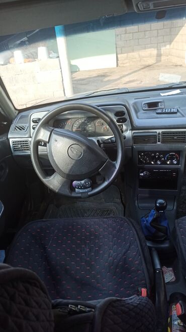 Транспорт: Daewoo Nexia: 2007 г., 1.5 л, Механика, Бензин, Седан