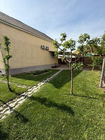 Продажа коттеджей и домов: 6 комнат и более, 200 м², 5 соток, Бишкек, Собственник — 24