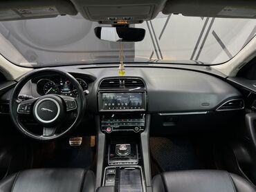 Jaguar: Jaguar F-Pace: 2020 г., 2 л, Автомат, Бензин, Кроссовер — 4