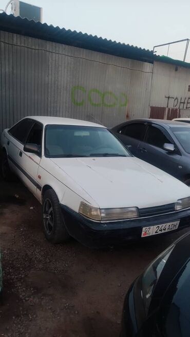 Mazda: Mazda 626: 1988 г., 2 л, Механика, Бензин, Хэтчбэк