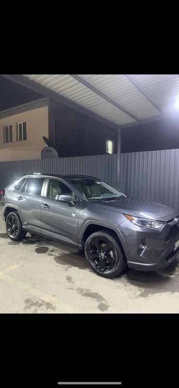 аато в рассрочку: Toyota RAV4: 2021 г., 2.5 л, Вариатор, Гибрид, Кроссовер