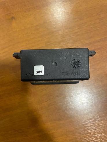 osovina auto: MODUL ZA KONTROLU NIVOA FAROVA ZA AUDI A4, A6, A7 . - 4H0907357B | — 2