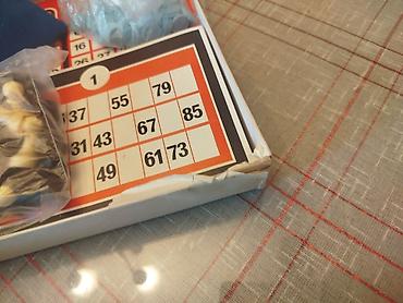keyboard: Tombola sah – “igra za svakog”.Izgleda mi kompletno,samo je kutije na — 7