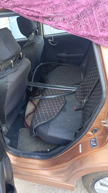 разбитые машины: Honda Fit: 2008 г., 1.5 л, Автомат, Бензин, Хэтчбэк
