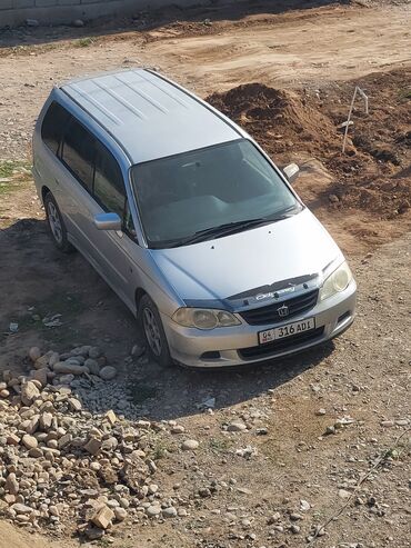 какие машины входят в комфорт яндекс такси в бишкеке: Honda Odyssey: 2000 г., Минивэн