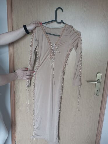 haljina za: S (EU 36), bоја - Bež, Večernji, maturski, Dugih rukava