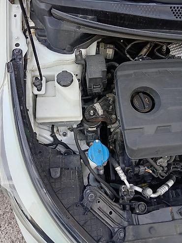 Kia: Kia Ceed: 1.6 l | 2018 il Universal — 14