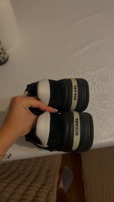 Women's Sneakers and athletic shoes: Diesel, 40, bоја - Crna — 8