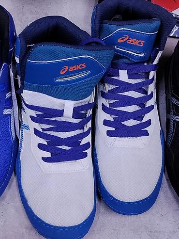 Кроссовки Asics (мид-кат, шнуровка). - Цвет: белый с синими и