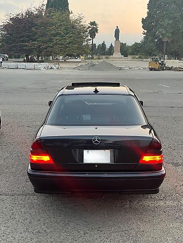 disqler: Mercedes-Benz C-Class: 2 l | 2000 il Sedan — 2
