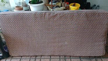 Rəngli naxışlı döşək/matras satılır. Real alıcılar zəng etsin. Ünvan