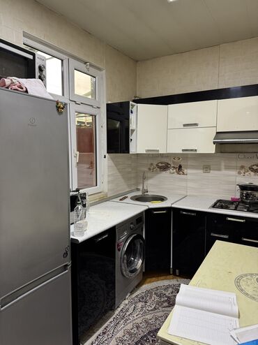 Həyət evləri və villaların satışı: Binəqədi qəs. 4 otaqlı, 100 kv. m, Kredit yoxdur, Orta təmir -da lalafo.az — 5 Həyət evləri və villaların satışı: Binəqədi qəs. 4 otaqlı, 100 kv. m, Kredit yoxdur, Orta təmir — 5