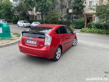 Transport: Toyota Prius: 1.8 l | 2010 year Sedan