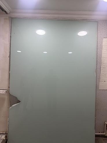 Şüşə panel – eni 1.58 sm uzunu 2.30 sm 
0773644148