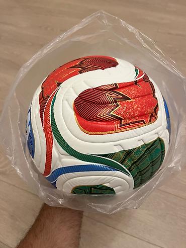 Digər idman və istirahət malları: Fifa Trionda topu yenidir . A class — 2