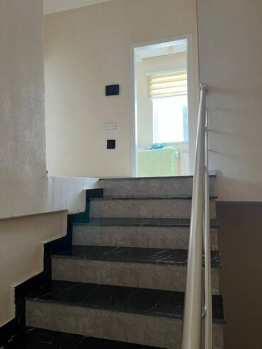 Uzunmüddətli kirayə evlər: 120 kv. m, 4 otaqlı, Qaz, Kanalizasiya -da lalafo.az — 10 Uzunmüddətli kirayə evlər: 120 kv. m, 4 otaqlı, Qaz, Kanalizasiya — 10