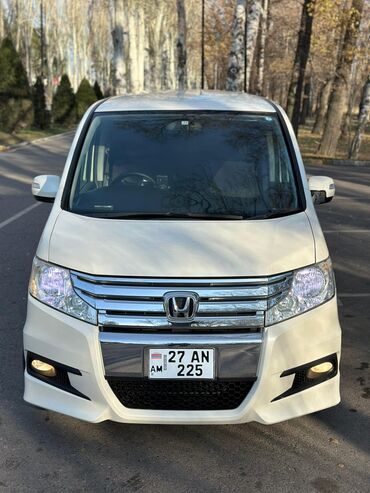 масло honda: Honda Stepwgn: 2011 г., 2 л, Вариатор, Бензин, Минивэн