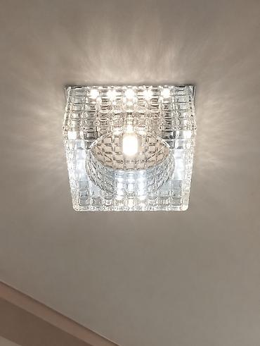Led spot işıqlar satılır, işlənmişdir, 4 ədəddir. Çox yaxşı işıq verir