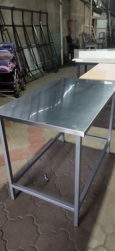 Кухонные столы: Кухонный стол, Прямоугольный, Нераскладной — 9