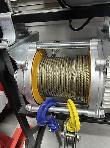 Другие инструменты: Электрическая лебёдка тросовая Грузоподъемность 1500кг Напряжения — 5