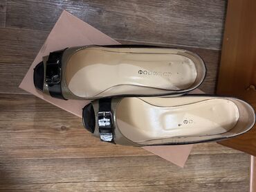 Туфли: Женские туфли (несколько пар) 1) Бежево-оливковые открытые туфли с — 2