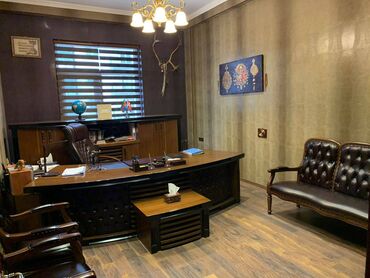 Ofislər: Nəsimi rayonu ərazisində səfirlik üçün tam yararlı 1600 kvm 5 — 19