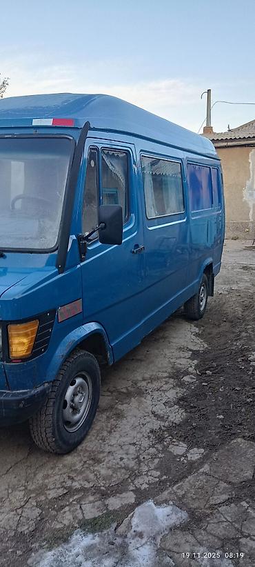 исузи му: Mercedes-Benz T1: 1991 г., 2.9 л, Механика, Дизель, Бус — 3