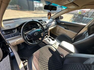 тоеёта camry 70 xle диски: Продается Toyota Camry черного цвета. Автомобиль имеет салон бежевого