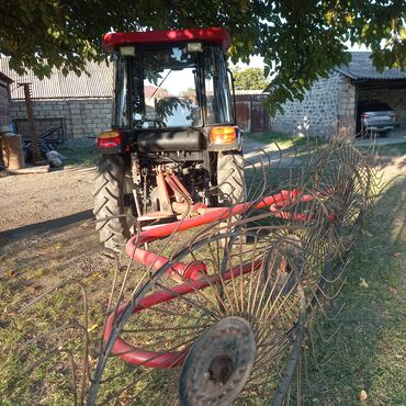 Traktorlar: YTO MF404 traktor - Marka/model: YTO MF404 - Rəng: qırmızı - Kabinli — 9