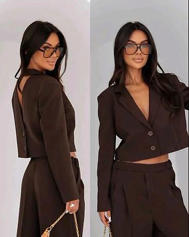 Kompleti: Ženski komplet – kratki sako i široke pantalone

Komplet: 4000dinara — 2