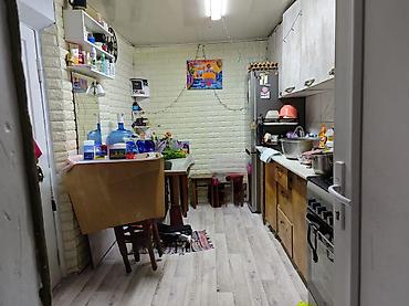 Дома: Продаётся участок 6 соток +2 комнатный дом в Бишкеке, район — 10