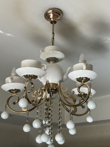 Sandıqlar: Çılçıraq, 5 lampa, Metal